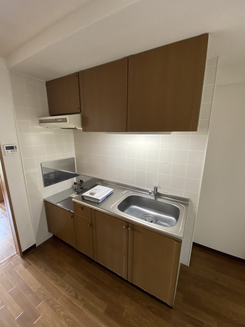 キッチン　作業スペースも広いですね。