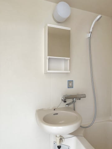 洗面設備　同仕様