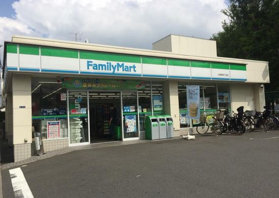 コンビニ　ファミリーマート大田大森東二丁目店（コンビニ）まで283m