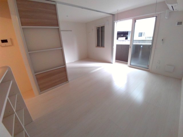 居室・リビング　広々としたリビング♪