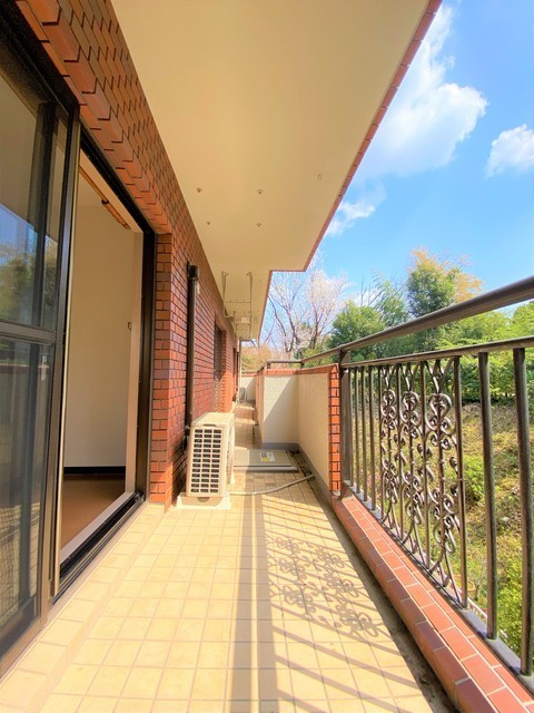 バルコニー　バルコニー