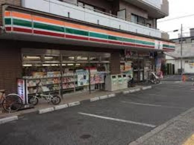 コンビニ　セブンイレブン八王子元本郷町店（コンビニ）まで617m