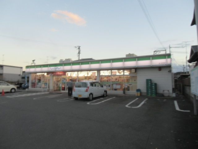 コンビニ　ファミリーマート掛川駅南店（コンビニ）まで1406m