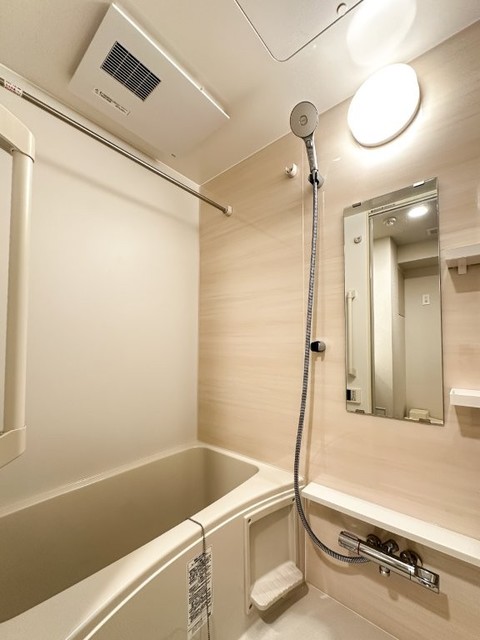 バス・シャワールーム　※写真は同タイプ住戸です。