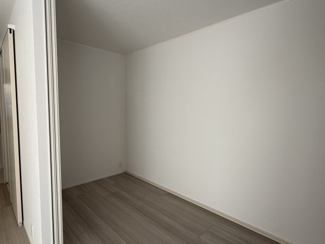 収納　4.7帖 サービスルームでございます。