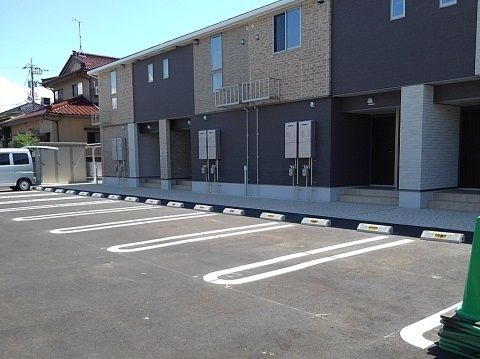 駐車場　駐車場完備です