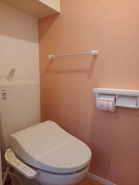 トイレ　トイレもきれいです