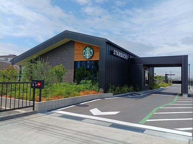 飲食店　スターバックスコーヒー様（飲食店）まで500m