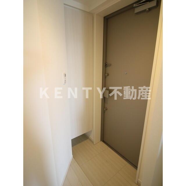 玄関　収納もある玄関です