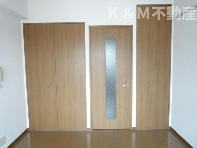 その他部屋・スペース　落ち着いて過ごせるお部屋なので、寝室にいかがでしょうか