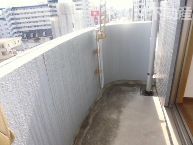 バルコニー　開放的で明るい空間を演出してくれるバルコニーです