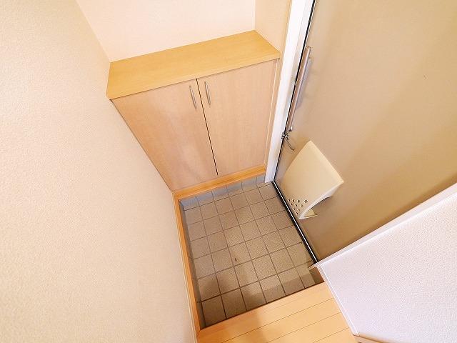 玄関　シンプルで使いやすい玄関です