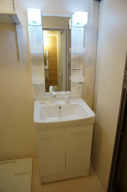 洗面設備　シャンプードレッサーです。