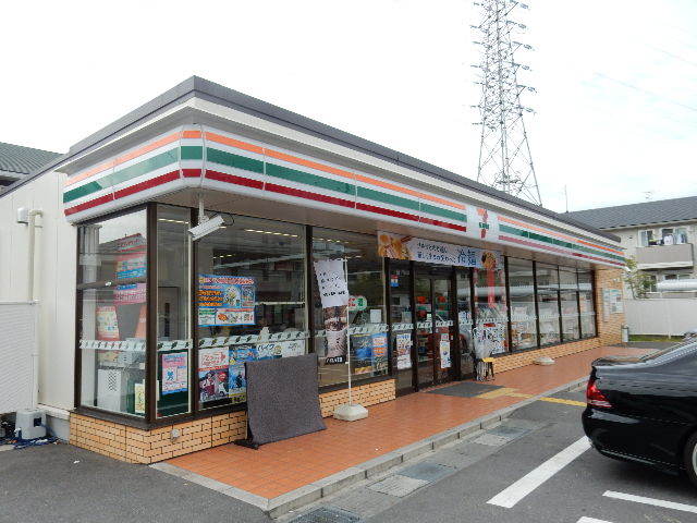 コンビニ　セブンイレブン　京都竹田西内畑町店（コンビニ）まで370m