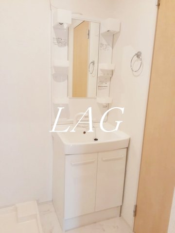 洗面設備　洗面台です。