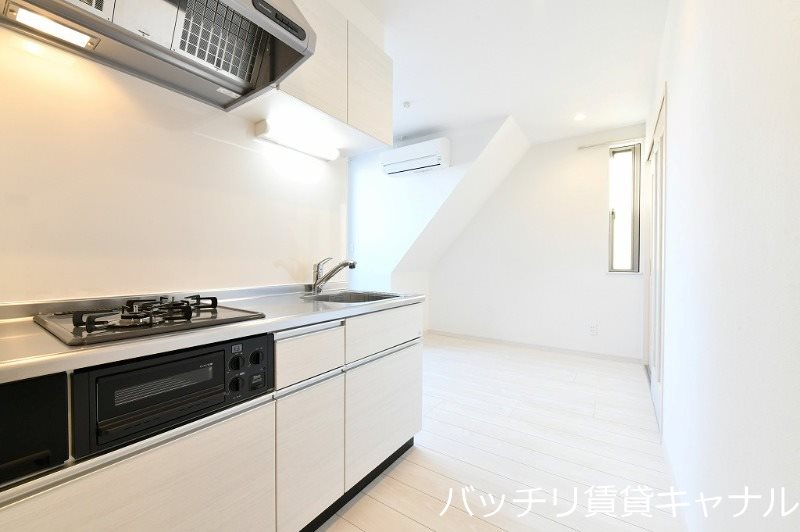 キッチン　同型タイプのお写真です。現状優先です。