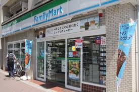 コンビニ　ファミリーマート吉祥寺東町一丁目店（コンビニ）まで380m