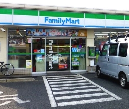 コンビニ　ファミリーマート 越谷大林店（コンビニ）まで569m