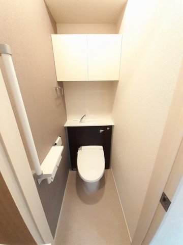 トイレ　【スタンツァ　ノーヴェ　アオ】シンプルで使いやすいトイレです