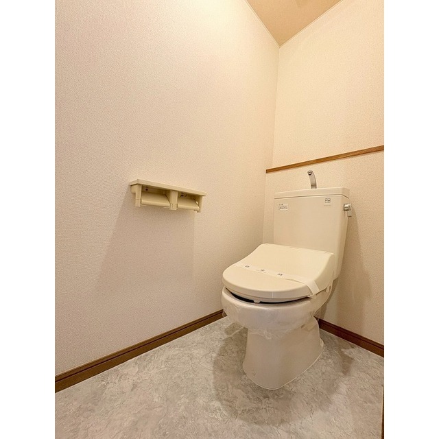 トイレ　写真は２０２です