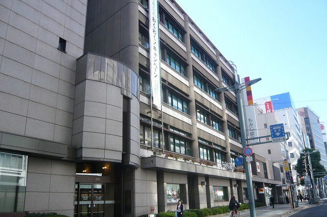 銀行　もみじ銀行本店営業部（銀行）まで191m