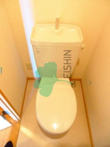トイレ　清潔感のあるトイレです。