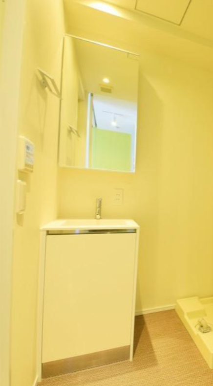 洗面設備　※別部屋の参考写真です。