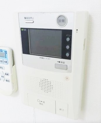 セキュリティ　★安心のモニター付きインターホン★