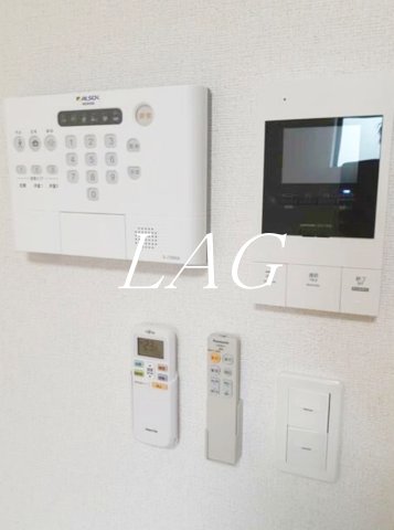 セキュリティ　モニター付きインターホンです。
