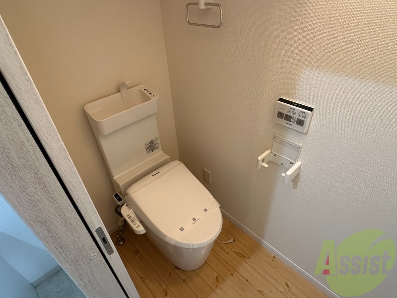 トイレ　トイレはウォシュレット機能付き。シャワートイレは日本の宝。