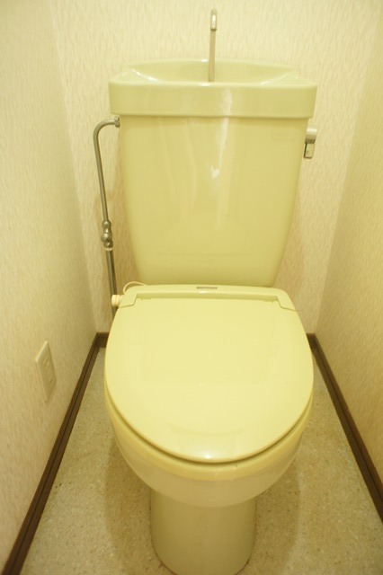 トイレ　図面と現状に相違がある場合には現状を優先