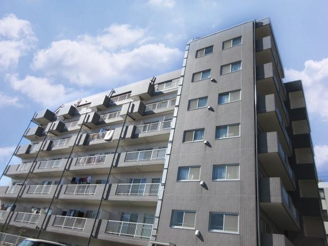 建物外観　7階建てRCマンション