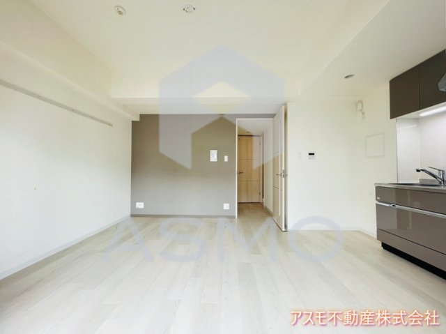 居室・リビング　同マンション別部屋　参考写真