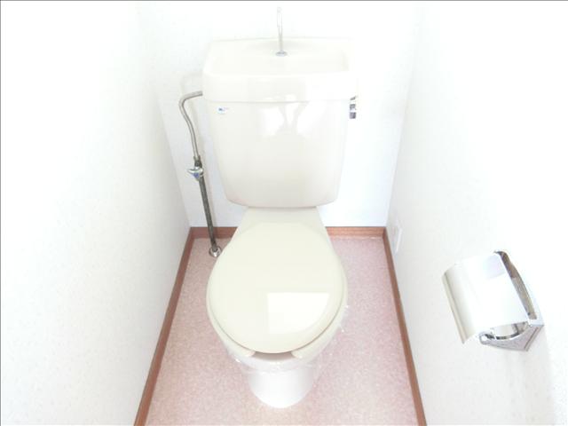 トイレ　清潔感のあるトイレです