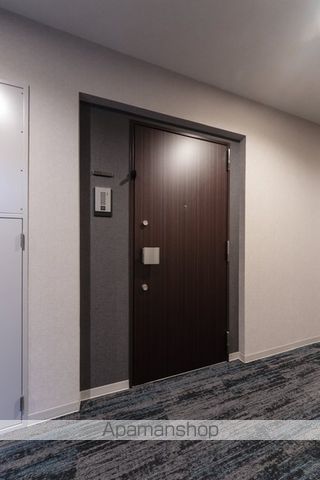 東急田園都市線 池尻大橋駅 徒歩2分 5階建 築1年の玄関写真