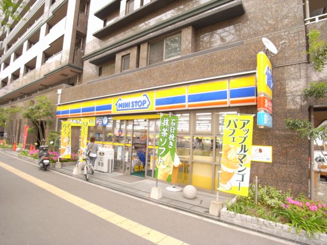 コンビニ　ミニストップ（コンビニ）まで20m