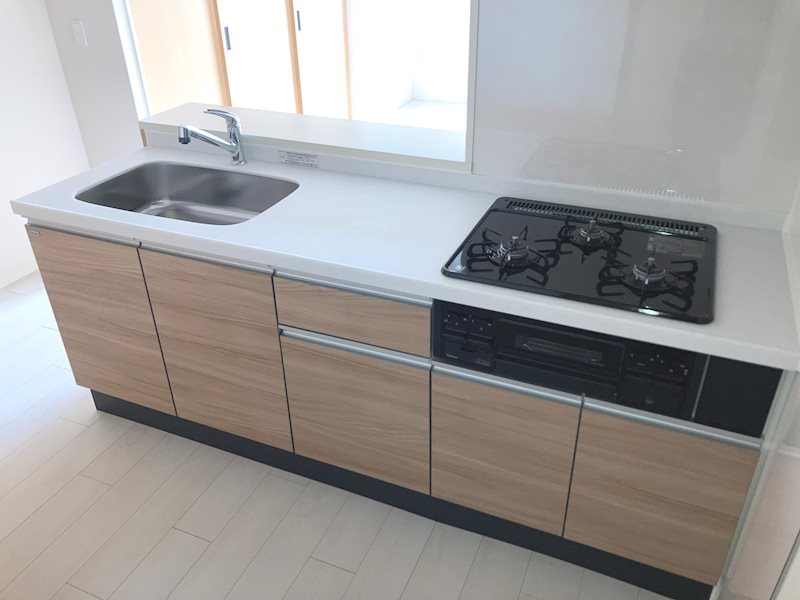 キッチン　同物件別部屋参考写真です