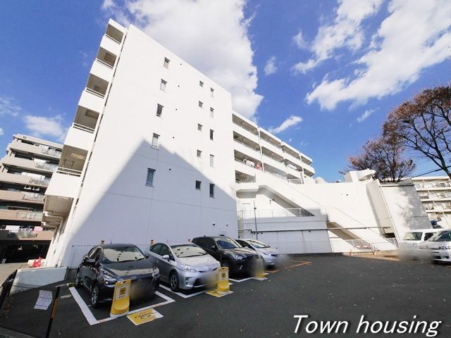 建物外観　★あざみ野駅徒歩4分です★