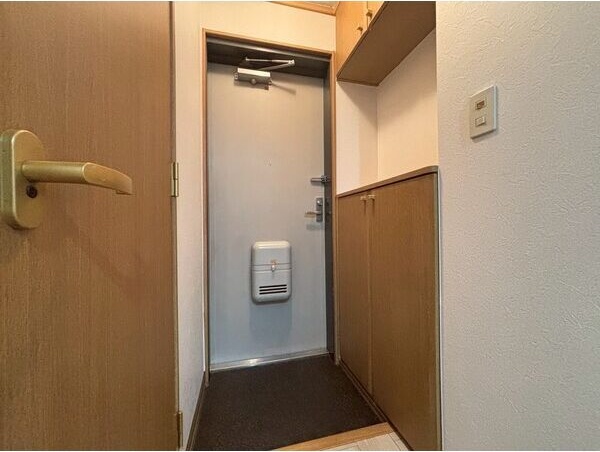 玄関　初期費用分割可★ご希望の場所まで無料送迎サービス付♪