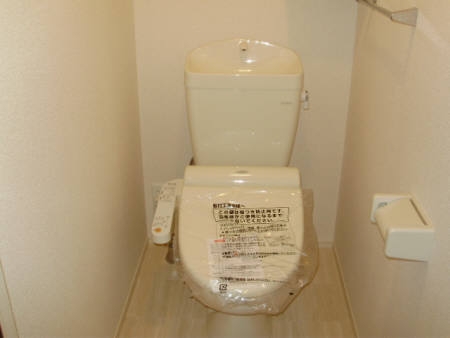トイレ　清潔感のあるトイレです