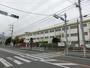 小学校　木屋瀬小学校（小学校）まで880m