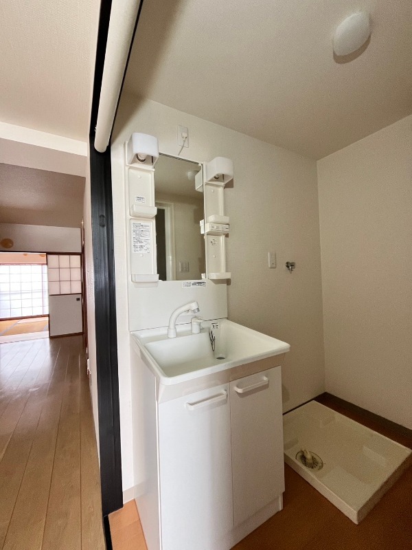 洗面設備　※別部屋参考写真