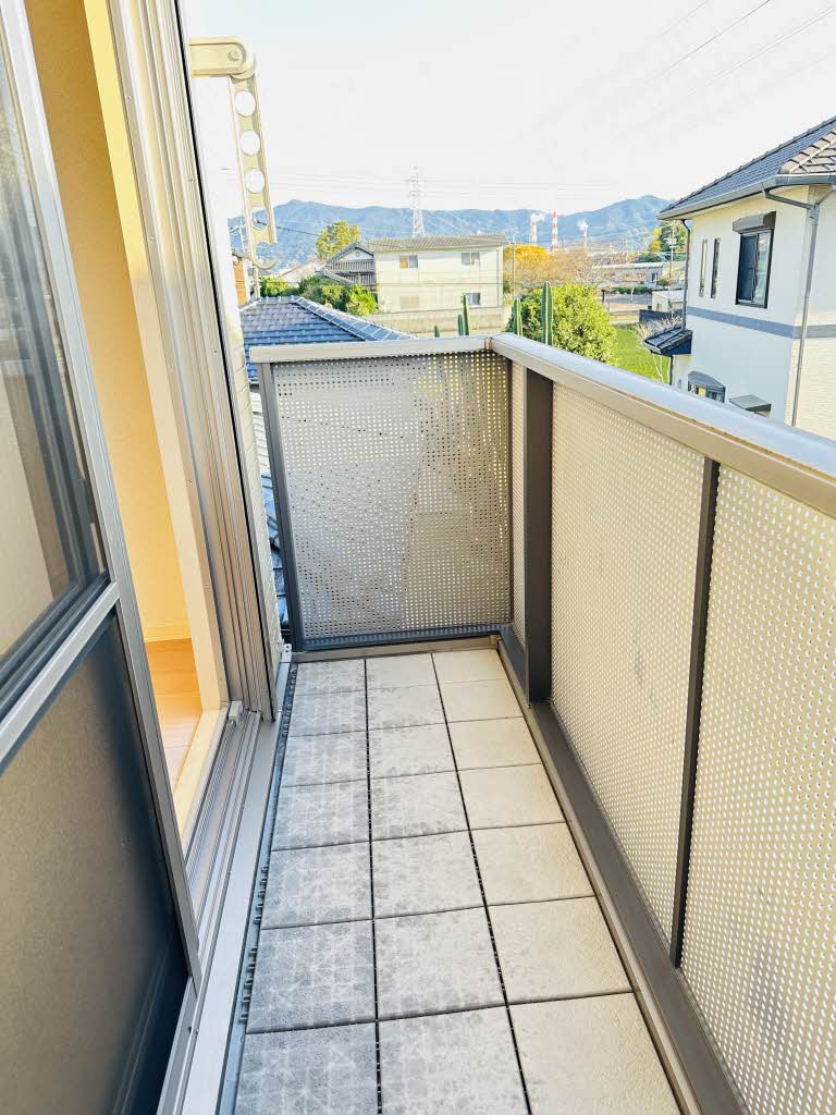 バルコニー　【ハイエストメゾン山崎】