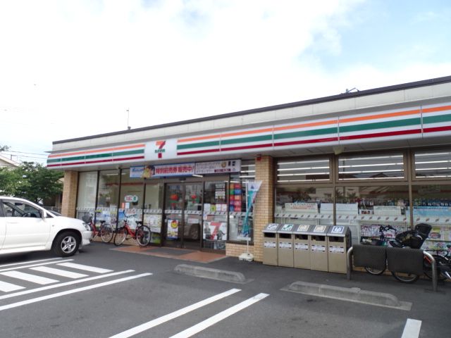 コンビニ　セブン-イレブン浦安堀江６丁目店（コンビニ）まで206m