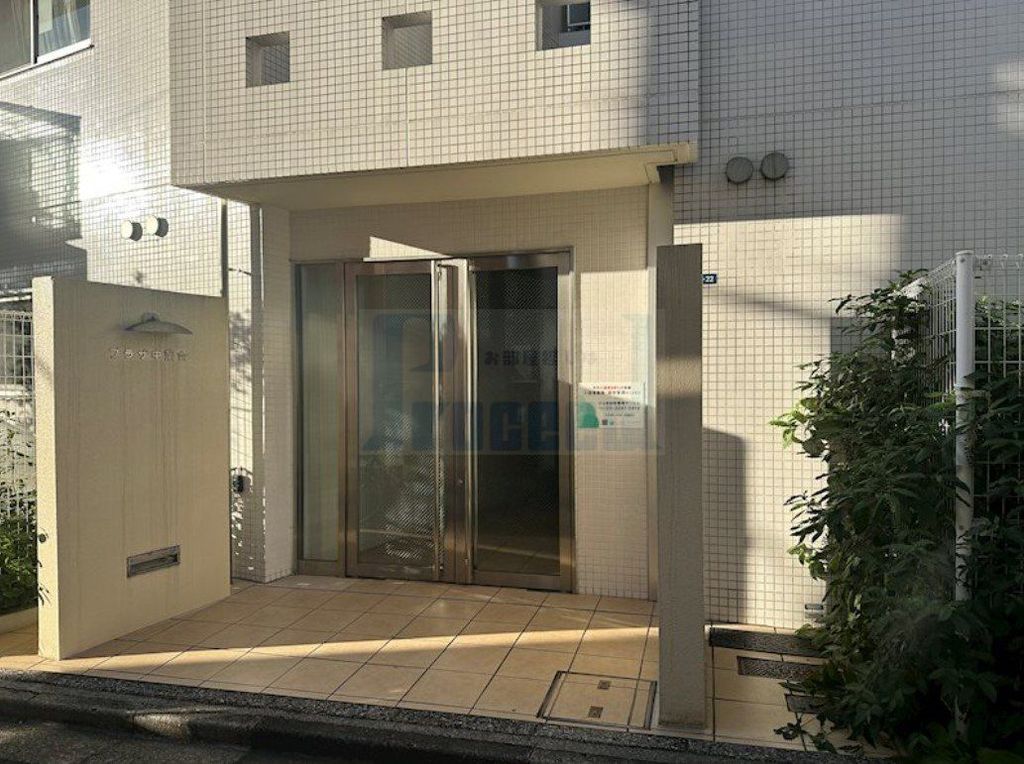 エントランス　きれいなエントランス！