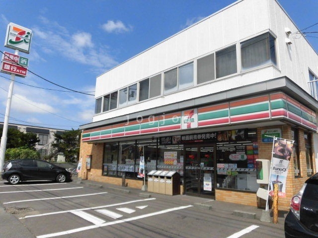 コンビニ　セブンイレブン千歳信濃2丁目店（コンビニ）まで1002m