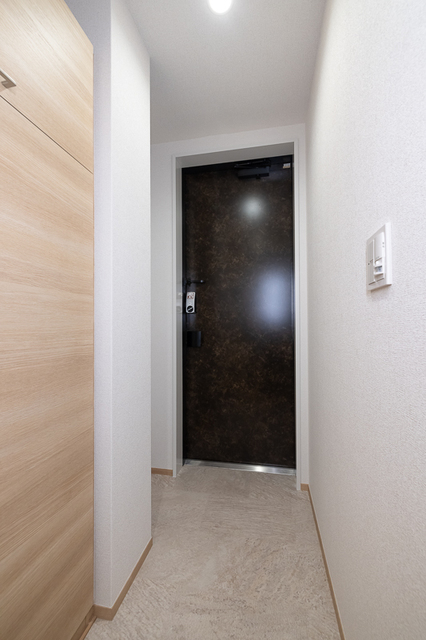 玄関　※写真は同タイプ住戸です。