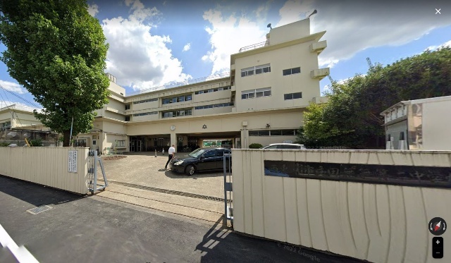 中学校　西東京市立田無第二中学校（中学校）まで612m