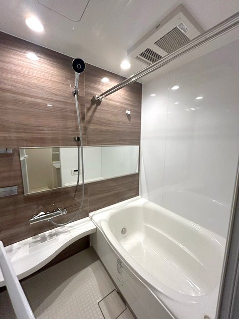 バス・シャワールーム　※別部屋参考写真