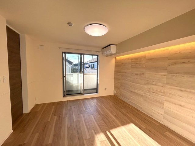 居室・リビング　※別部屋参考写真